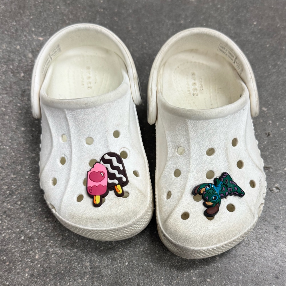CROCS White Water Shoes with Classic Clog Design